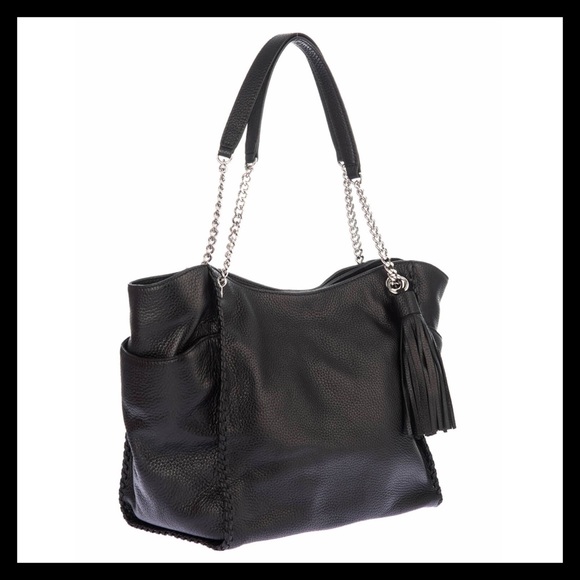 MICHAEL KORS Chelsea Large Leather Shoulder Tote Bag
Whipped Stitch Deta… - Picture 3 of 11